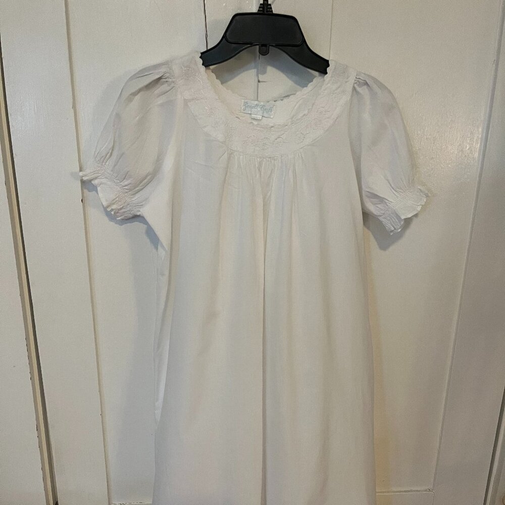 NWT BEAUTIFUL DESIGNER GIRL'S NIGHTGOWN, SIZE 10-12